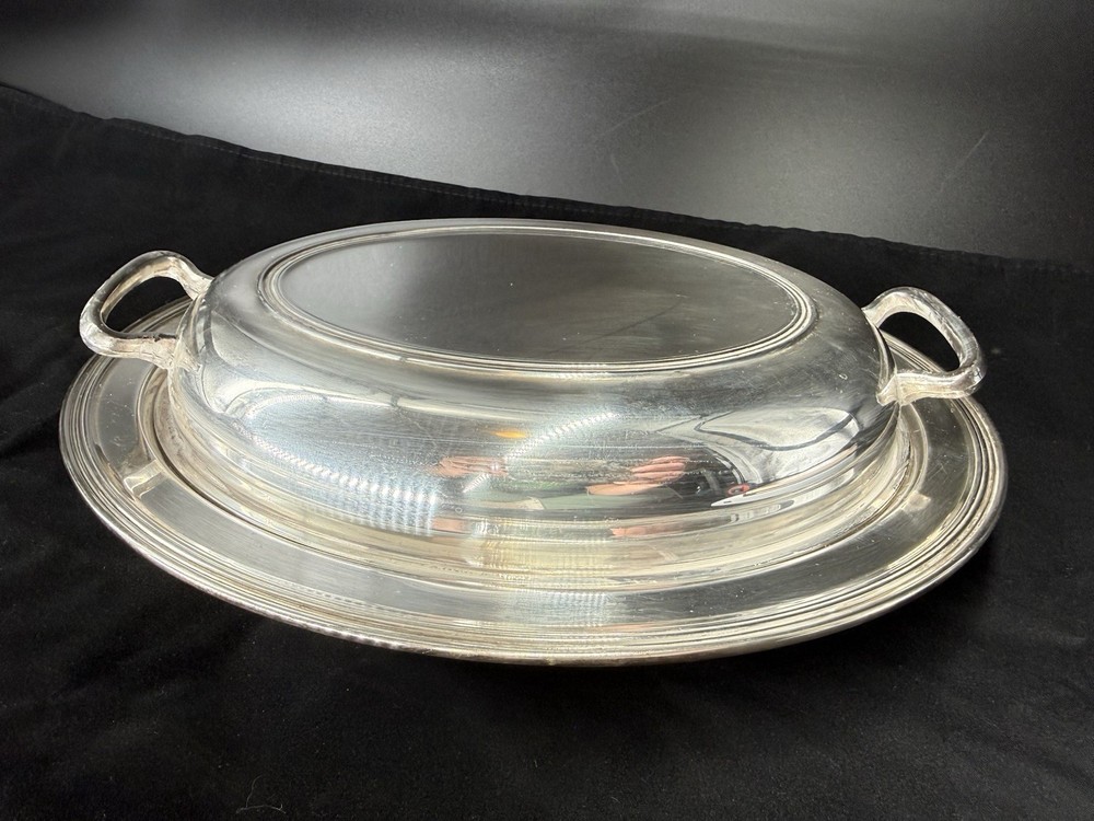Crescent Silverware Co. Silverplate Split Serving Dish Covered W/ Glasbake