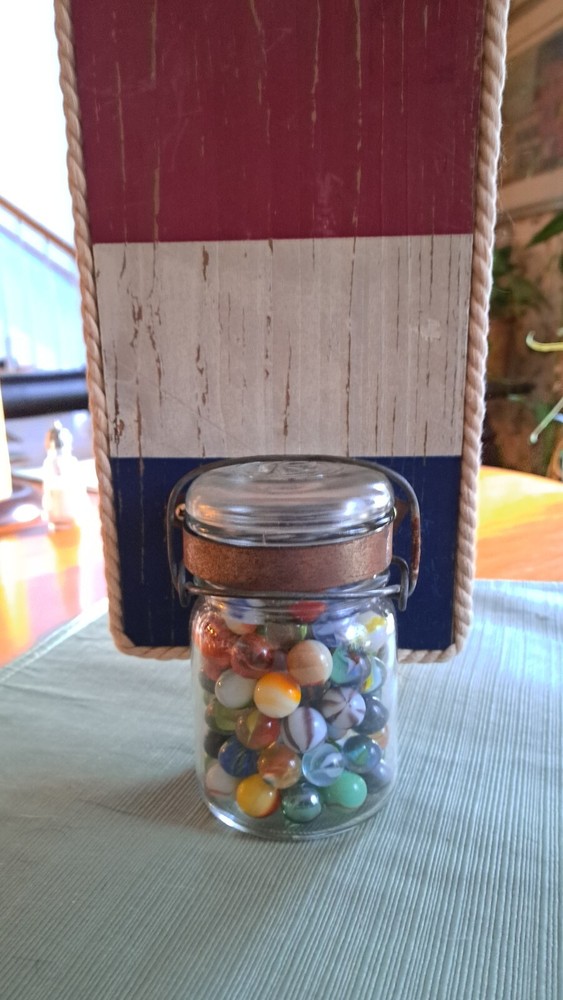 MARBLES/WALL DECORATION