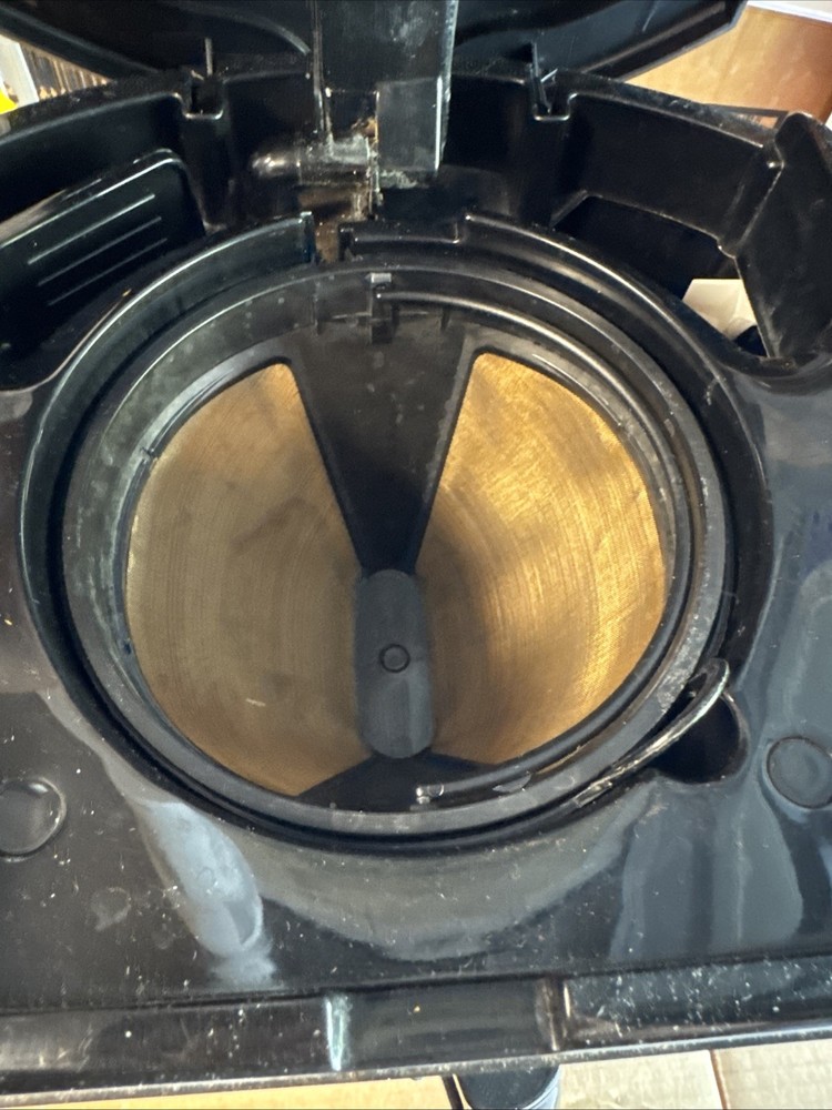 Cuisinart RED Brew Central DCC 1200 MR Programmable 12 Cup Coffee Maker RARE!