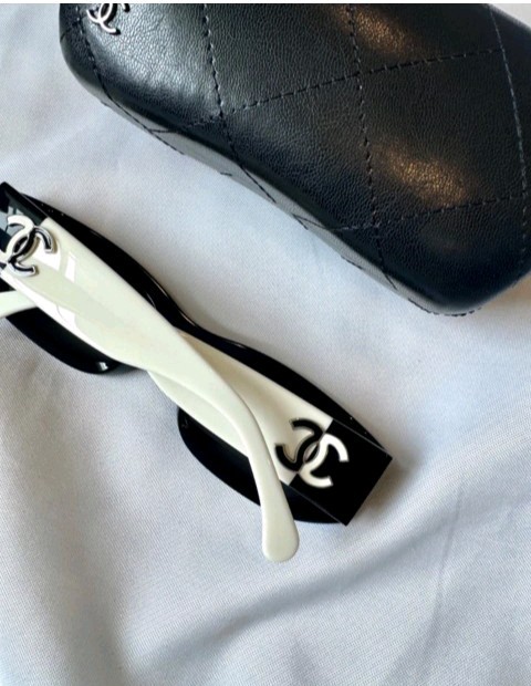Authentic CHANEL 5525 POLARIZED BLACK & WHITE RECTANGLE SUNGLASSES