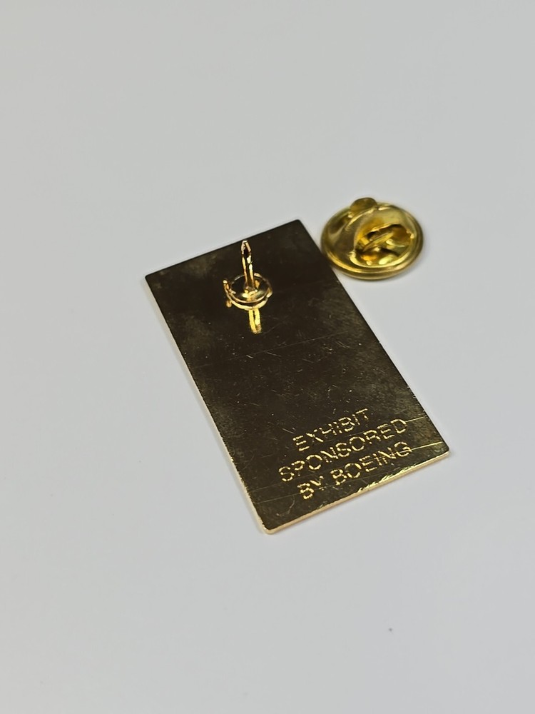 Moscow Treasures & Traditions Lapel Pin