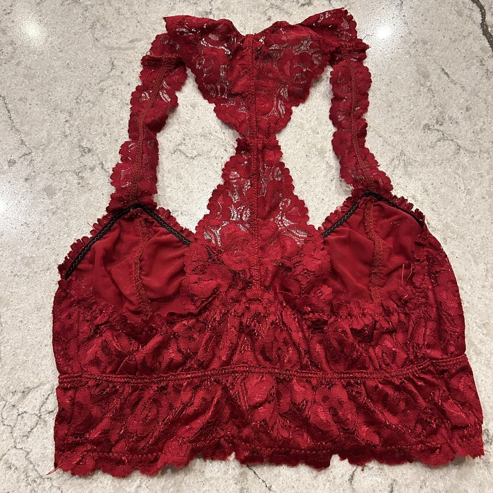Signature8 women’s red Lace bralette medium