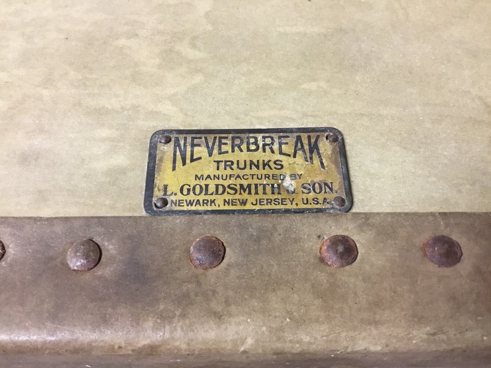 VTG NEVERBREAK TRUNK L. GOLDSMITH & SON PRIMITIVE STEAMPUNK SUITCASE TRUNK CASE