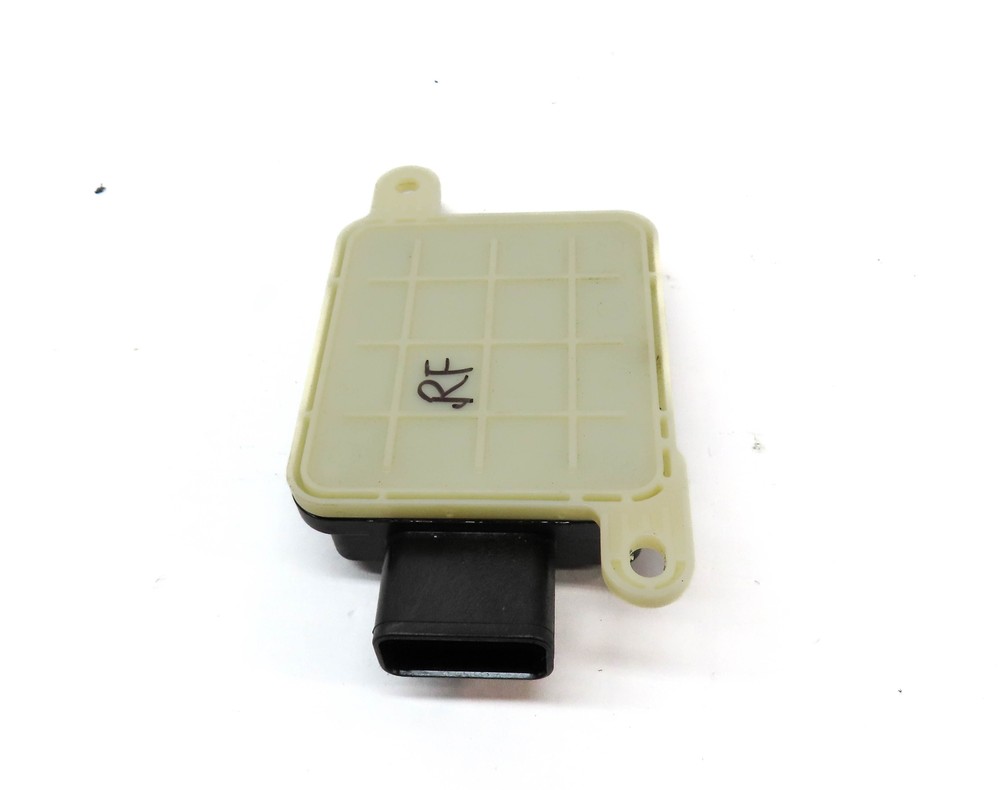 12 RANGE ROVER (L322) FRONT RIGHT PASSENGER SEAT OCCUPANCY SENSOR CONTROL MODULE