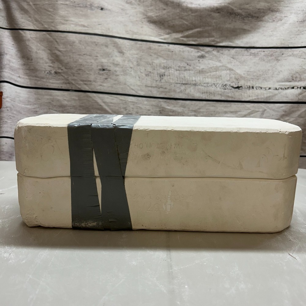 Ceramic Slip Casting Mold Carolers Lamp Post #D-37