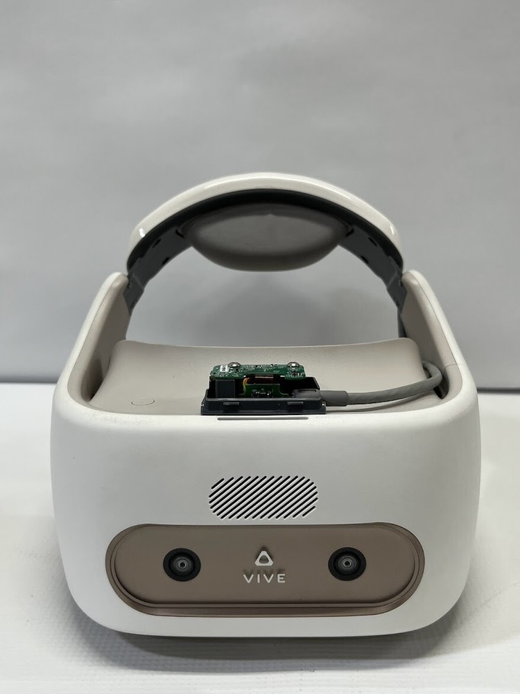 HTC Vive Focus 2Q9R100 (Dev Kit version) VR Headset (No controller) 2020 model