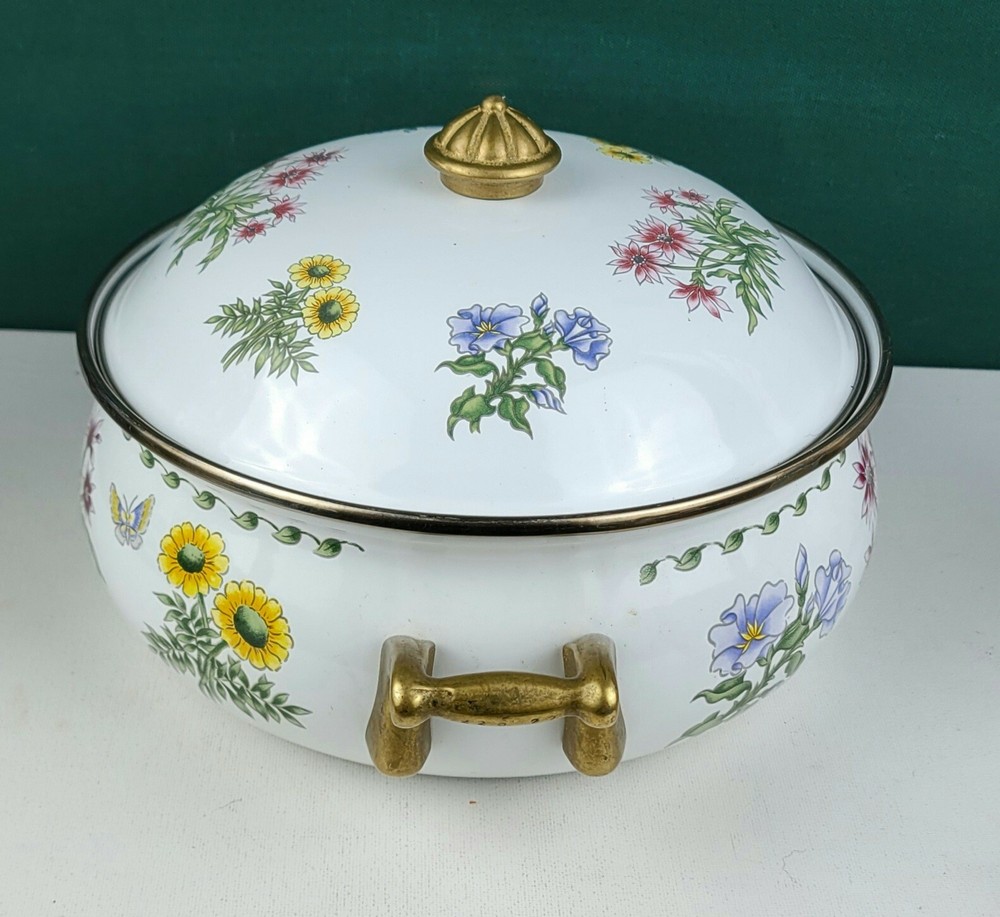Regency Club Dutch Oven Pot - Floral Pattern