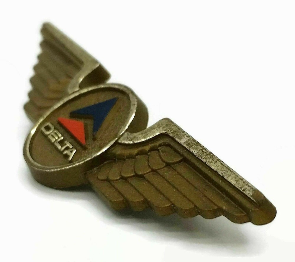 Delta Airline Junior Pilot Wings Pin Vintage Plastic