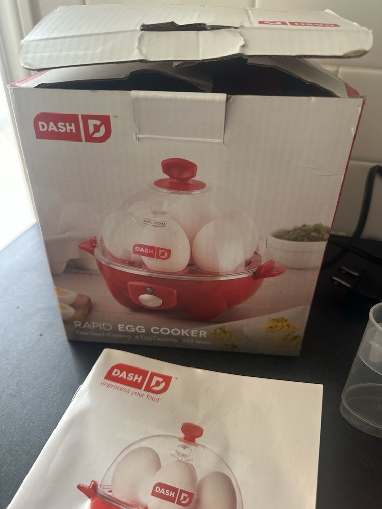 DASH Go Rapid Egg Cooker RED Quick Easy Cook Eggs/ Omelette EUC