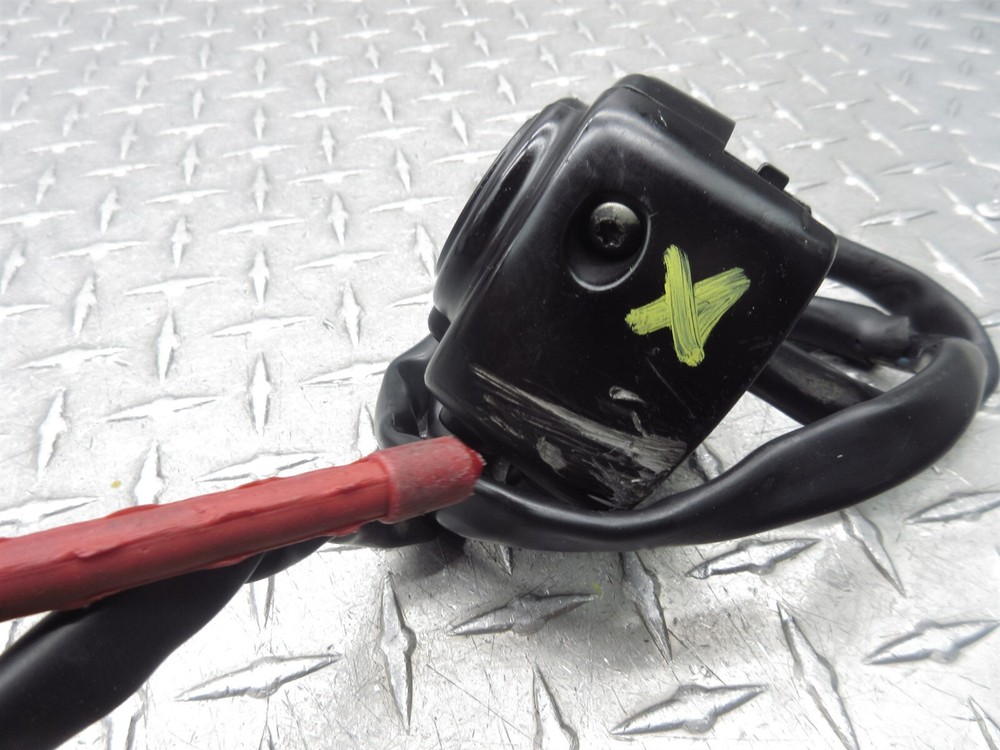 2004 Harley Davidson Fat Boy FLSTFI Left Switch Handlebar Control Clutch Perch