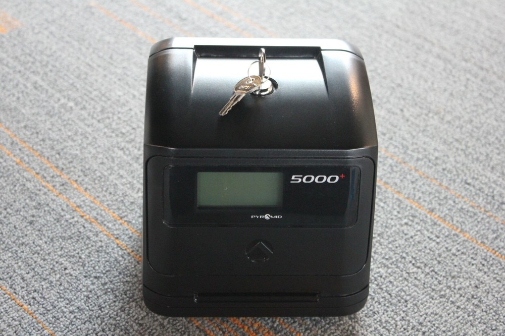 Pyramid 5000+ Series Auto Totaling Time Clock