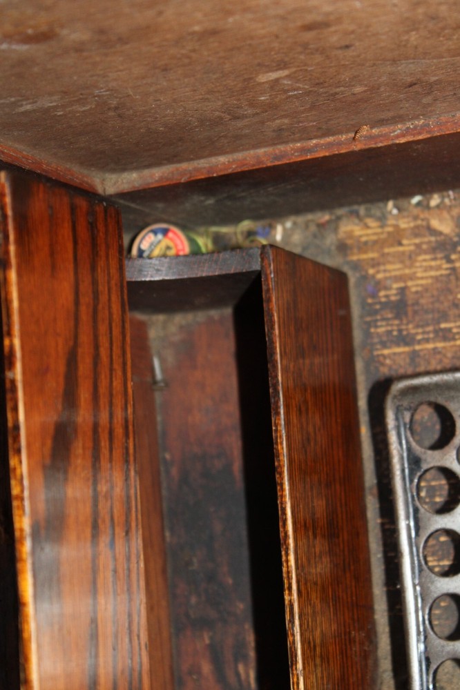 Kitten 50 Spool - Beldings - Corticelli Sewing Peerless Thread - Original label