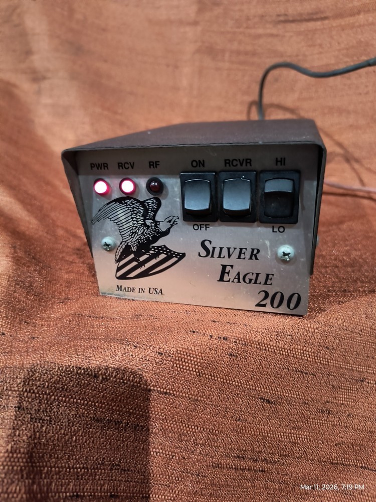 Silver Eagle 200 Linear Amplifier, Vintage, Powers On, Untested
