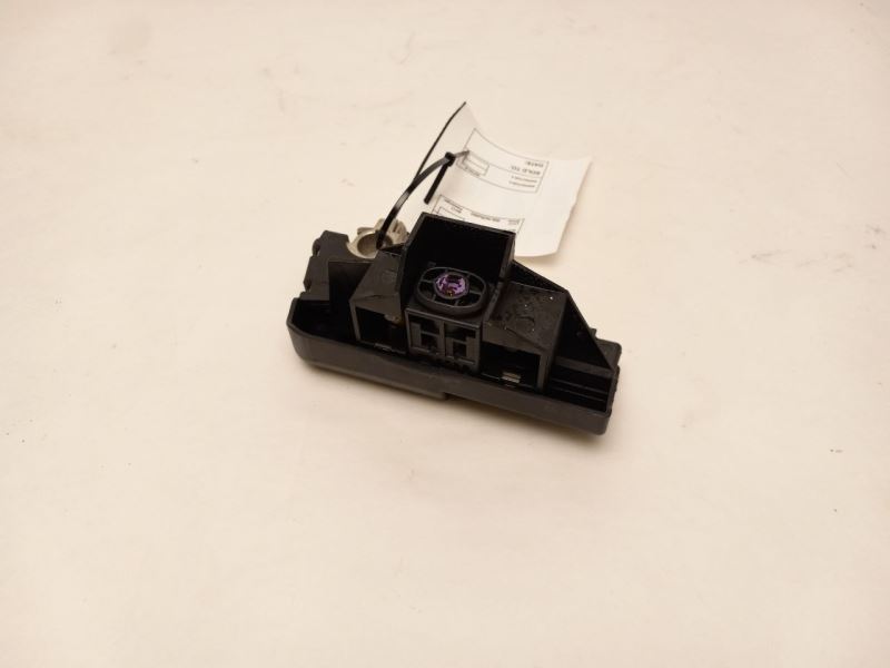 ENGINE BATTERY POSITIVE TERMINAL BLOCK FUSE FOR AUDI A4 2010