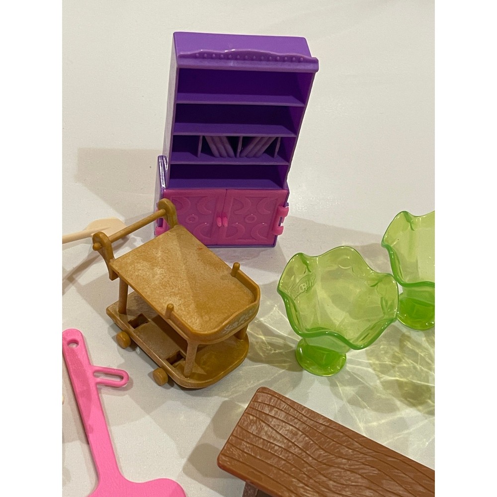 Barbie 17 PCs doll house accessories