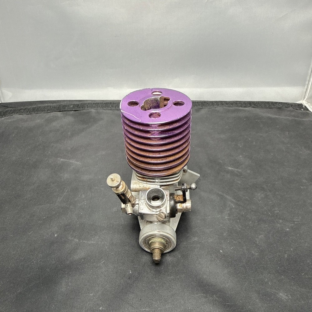 O.S. MAX CZ-12 Engine Non-Pull-Start Nitro Engine Untested