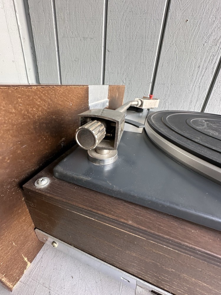 BOGEN B62 TURNTABLE (Read)