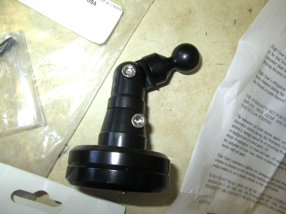 TECHMOUNT MOTORCYCLE MOUNT KIT FOR GPS / PHONE / ELECTRONICS - FLAT SURFACE UNIV