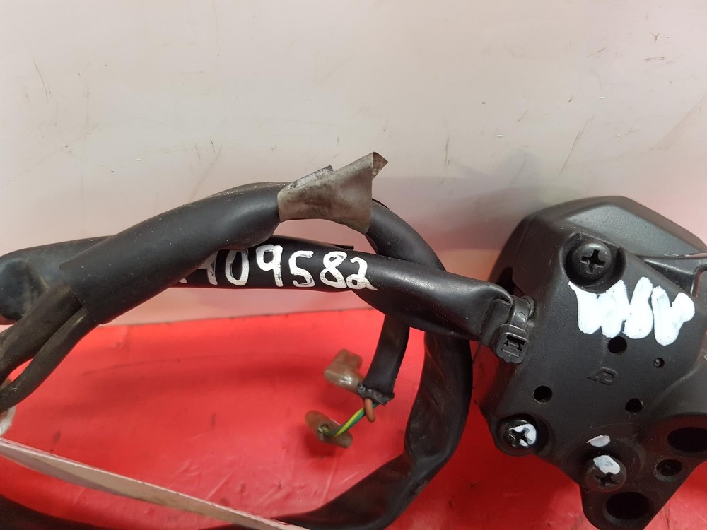 2017 YAMAHA MT 125 RIGHT START SWITCH ASSEMBLY