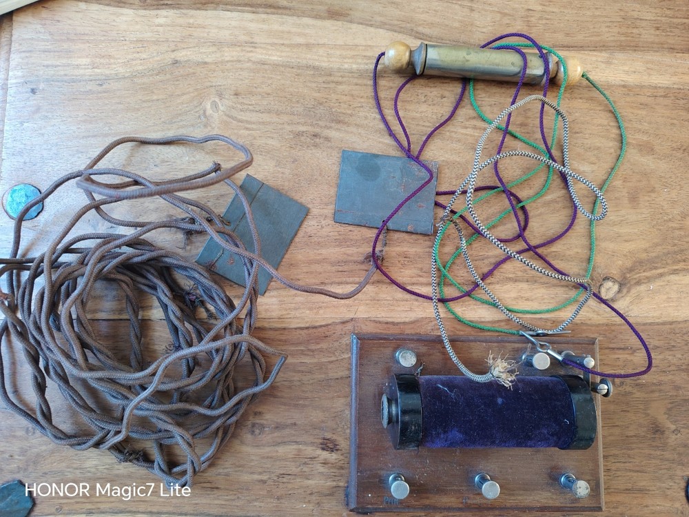 Victorian Antique Electric Shock Machine