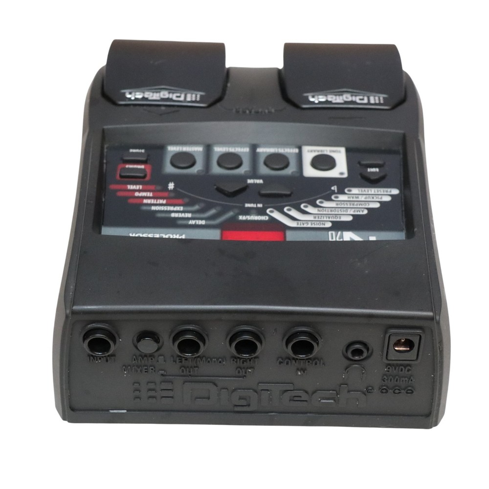 Digitech RP70 Modeling Guitar Processor with power supply