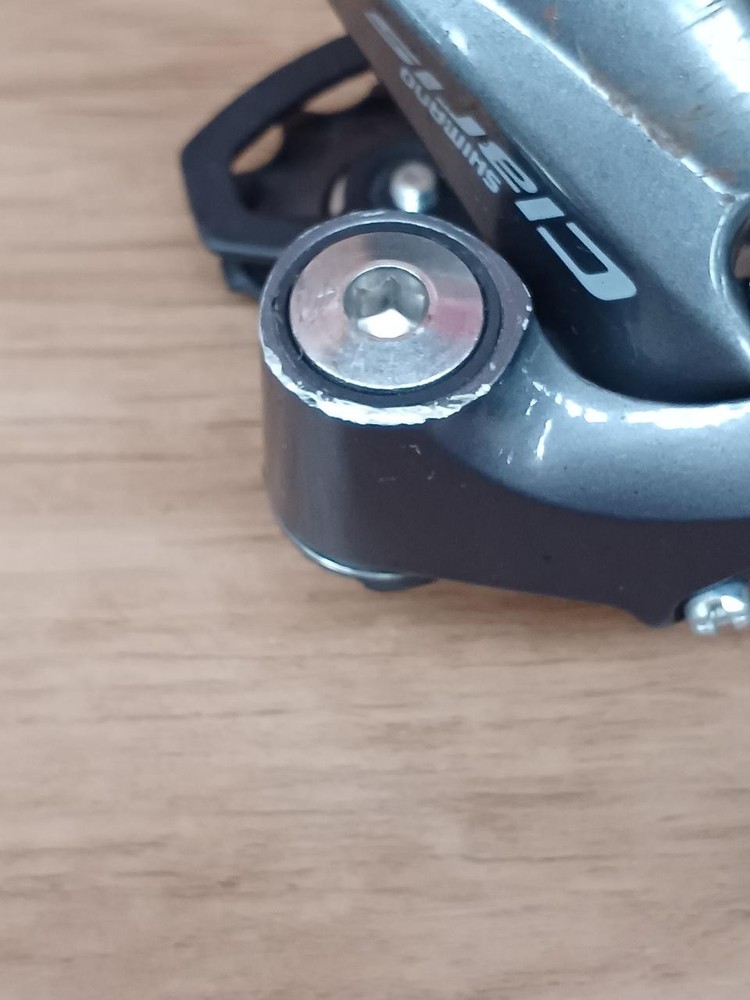 RD-R2000 Rear Derailleur