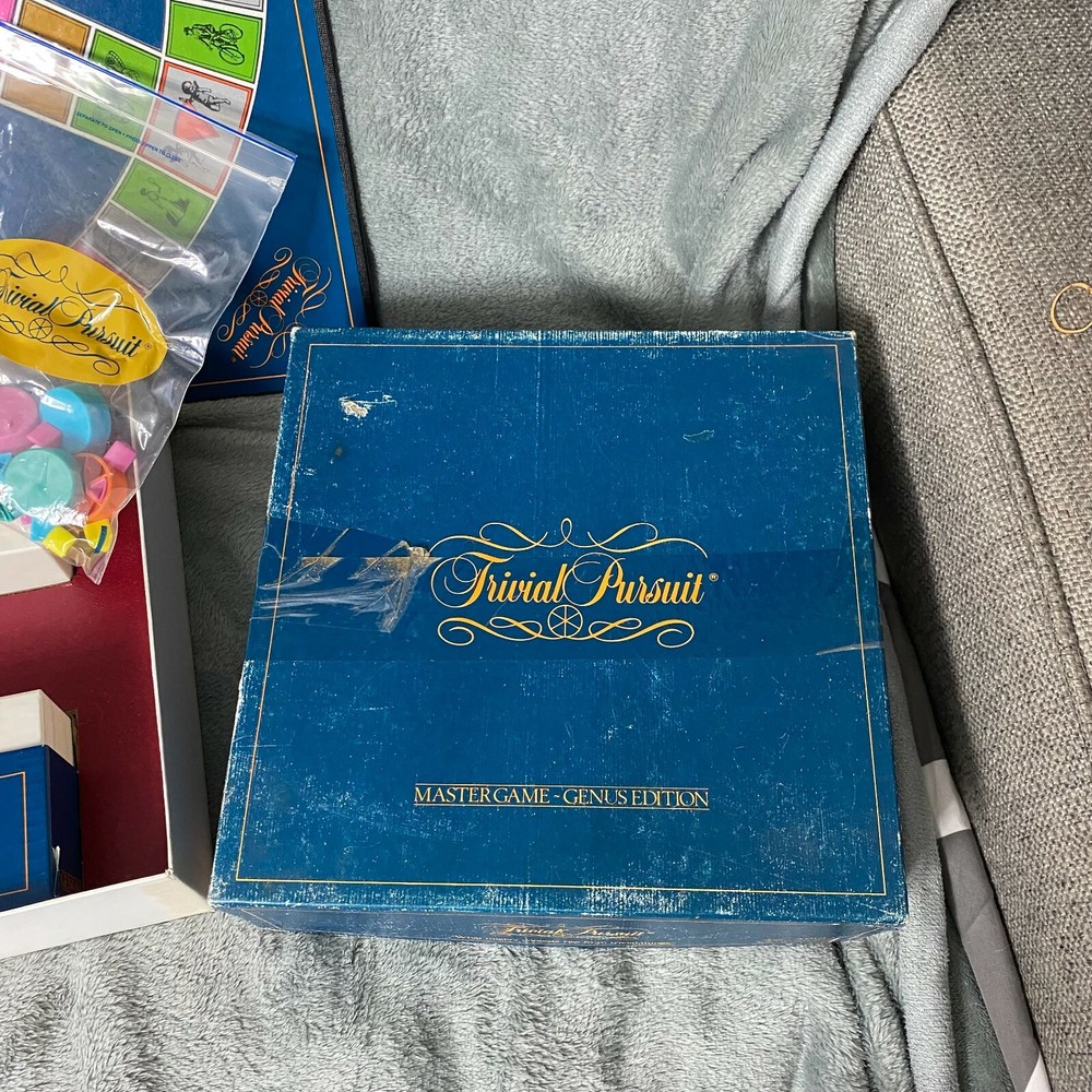 Trivial Pursuit Master Board Game Genus Edition Original 1981 Version. Complete.