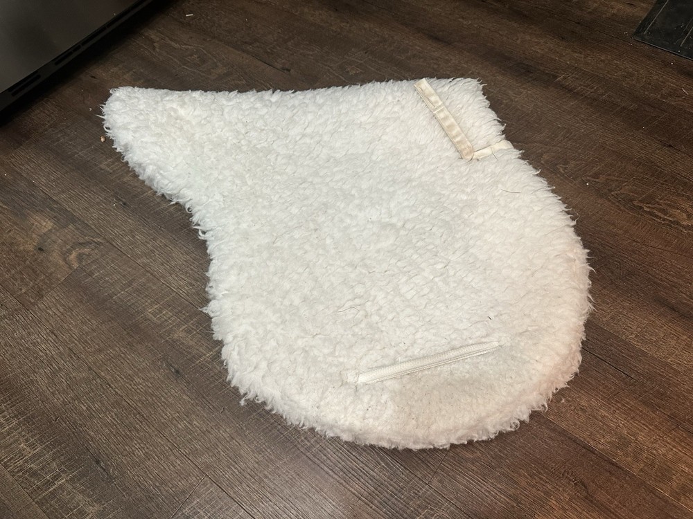 Horse Tack - English Saddle Pad