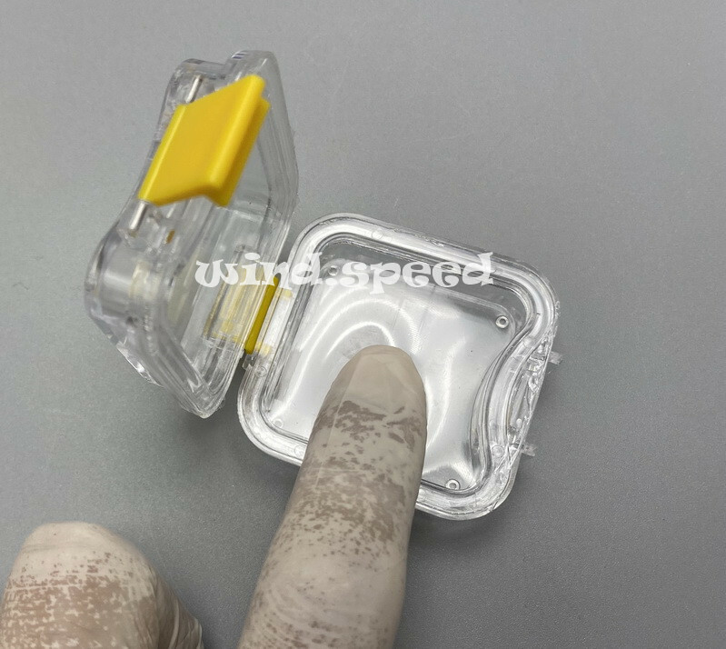 1x Dental Denture Protector Storage Box Retainer False Teeth Case Container Film