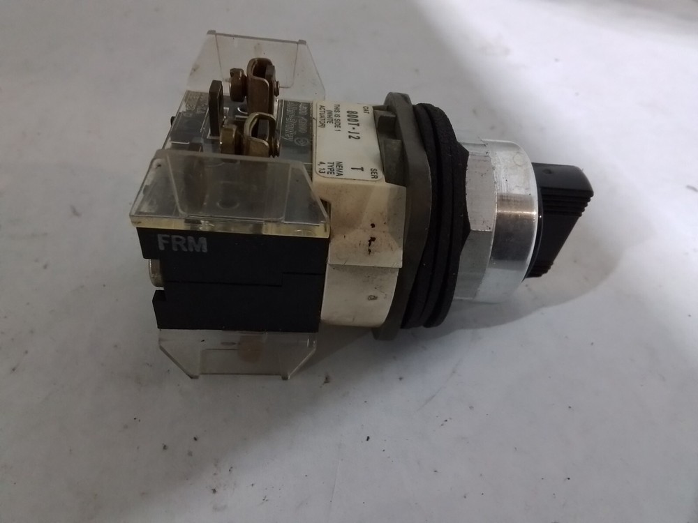 Allen Bradley 800T-J2 Ser T Selector Switch (SP363)