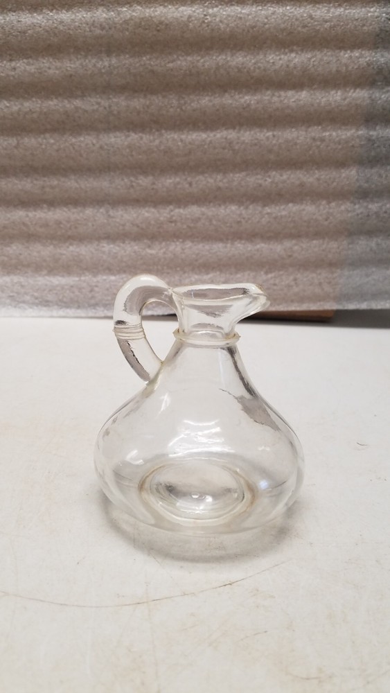 Clear Glass Ringed Neck Cruet (M)
