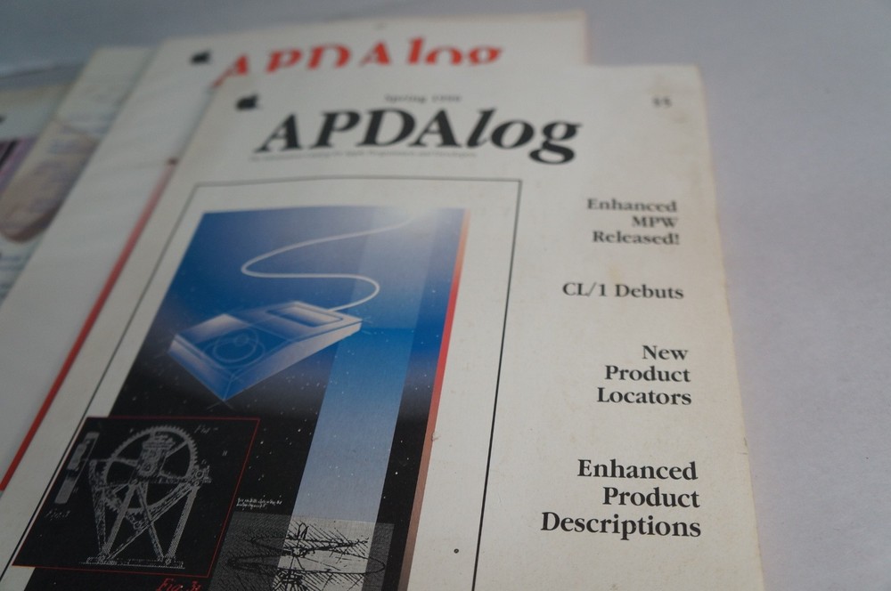 lot of 10 Vintage Apple APDAlog Catalogs For Programmers & Developers APDA Log