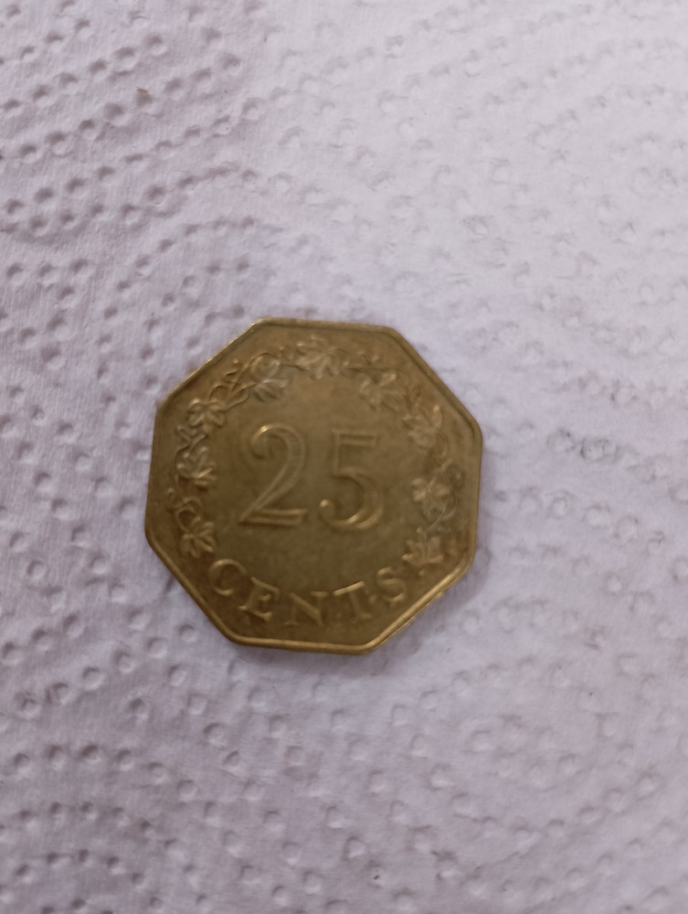 1975 Malta Octagonal 25c