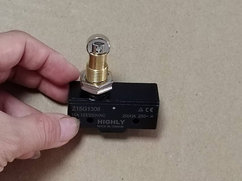 2pcs Z15G1308 Micro Switch