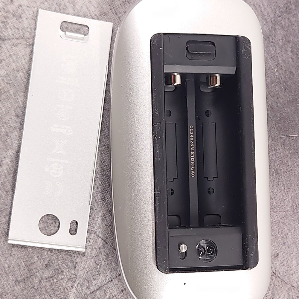 GENUINE Apple Bluetooth Wireless Multi-Touch Magic Mouse A1296 - Free Shipping!