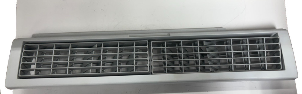FRIEDRICH FRONT VENT PANEL, PLASTIC WITH ADJUSTABLE LOUVERS