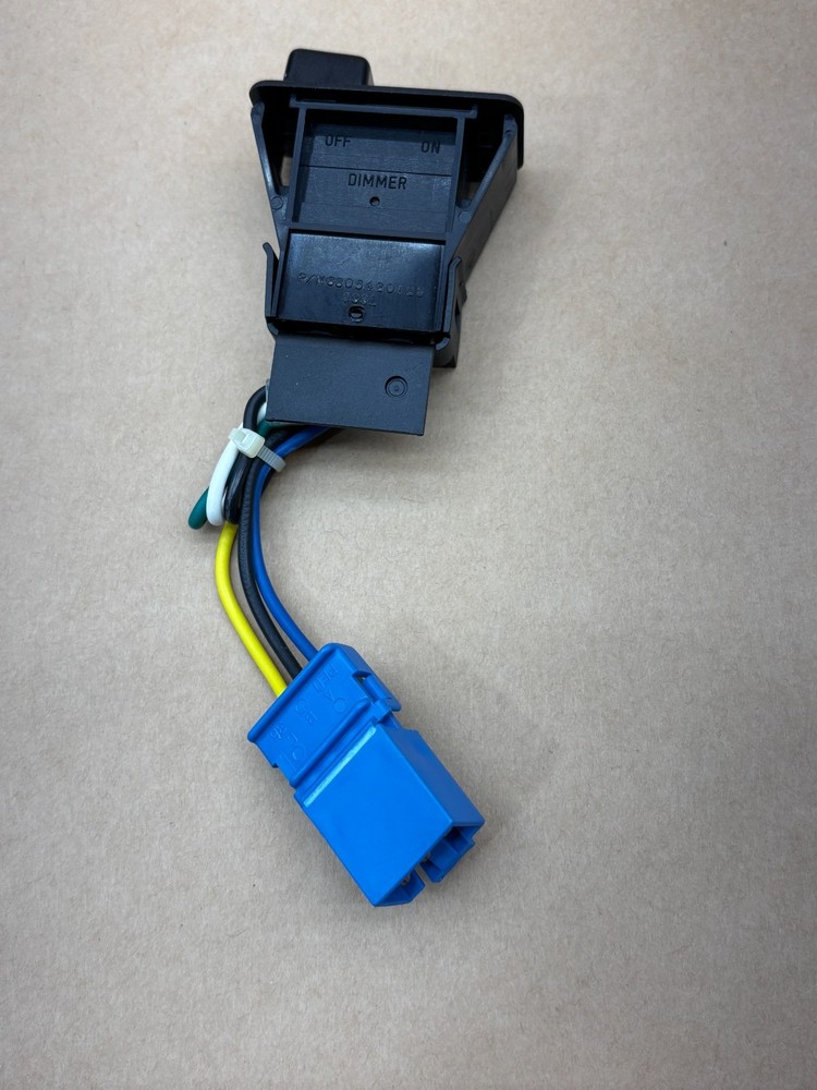 Genuine OEM Freightliner 680-542-01-25 Panel Light Switch Dimmer