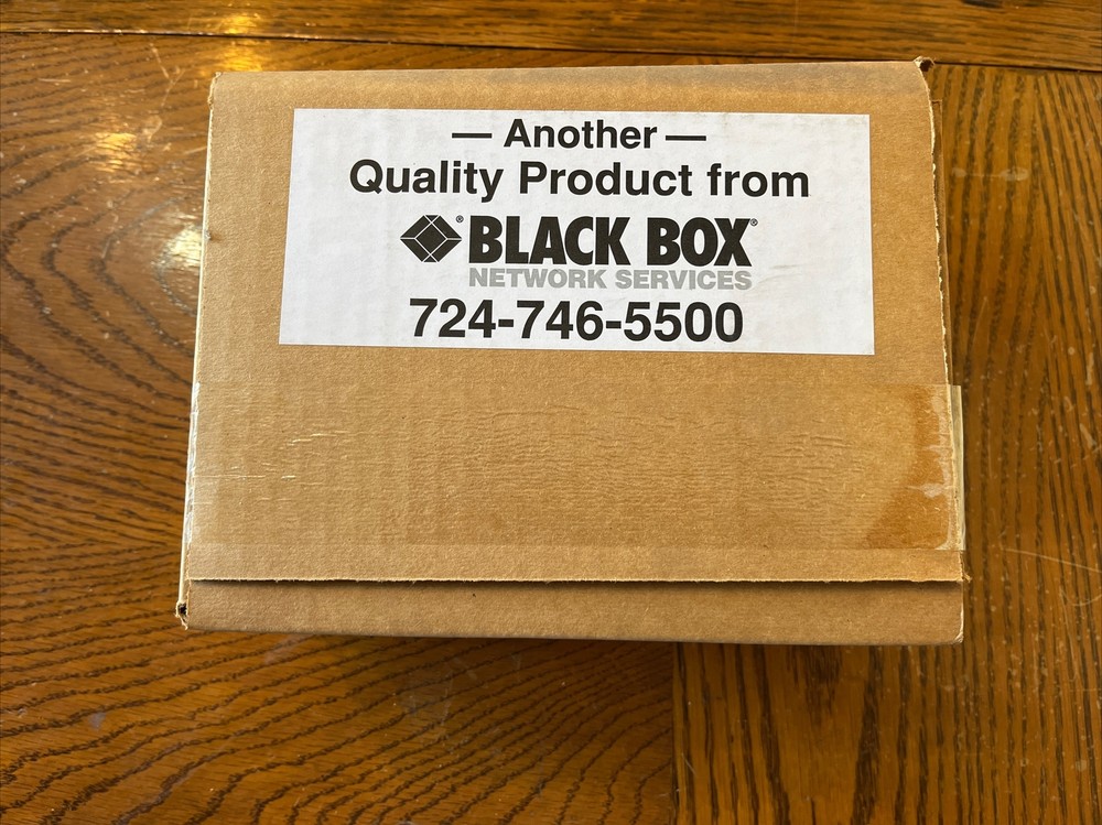 Black Box ABCDE Switch Audio Video Switchbox Desktop SW058A-FFFFF (NEW)