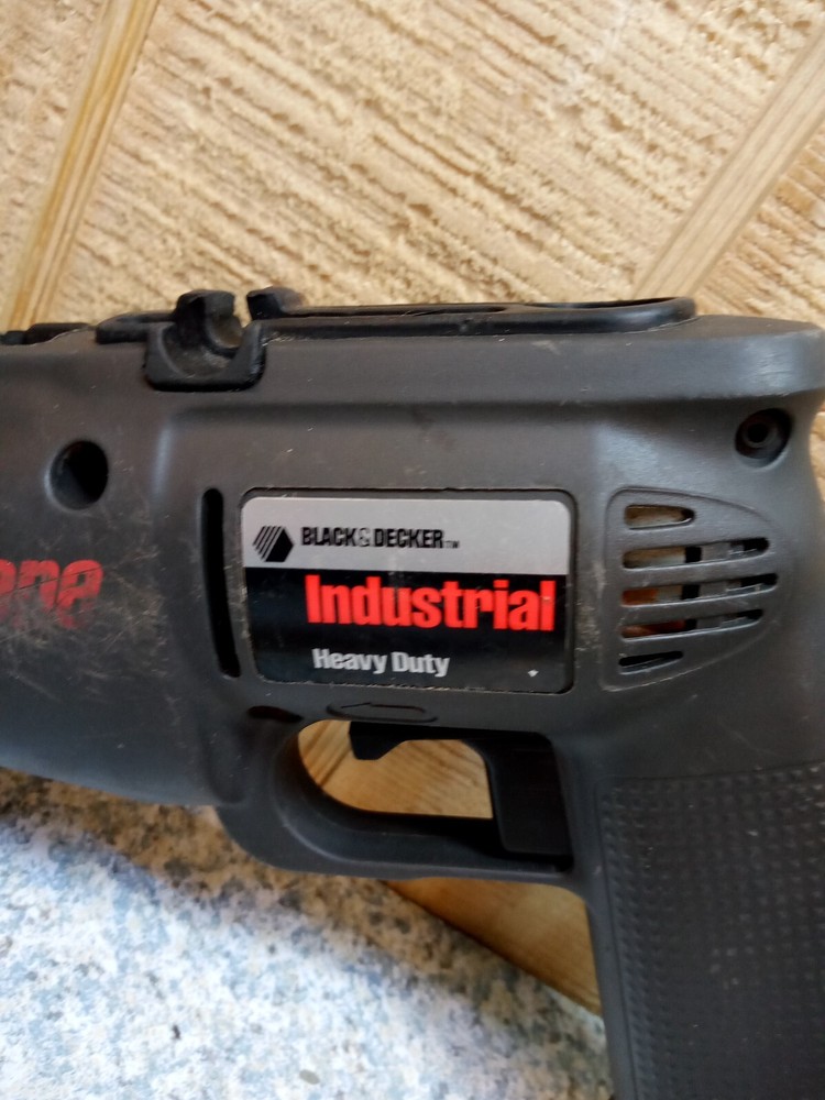 BLACK & DECKER 3/8" HEAVY DUTY IND. CYCLONE DRILL 2664 ~ TOOL ONLY