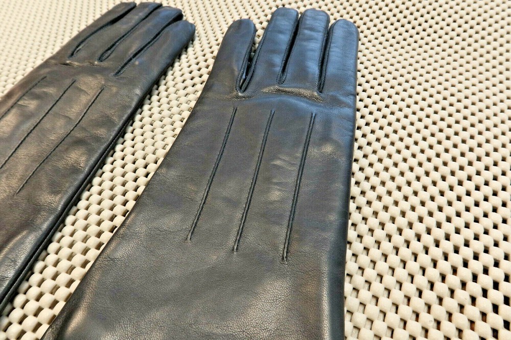 $98 Coach Women's Black Leather Basic Gloves - Size 7.5 - # 83875 - NEW!