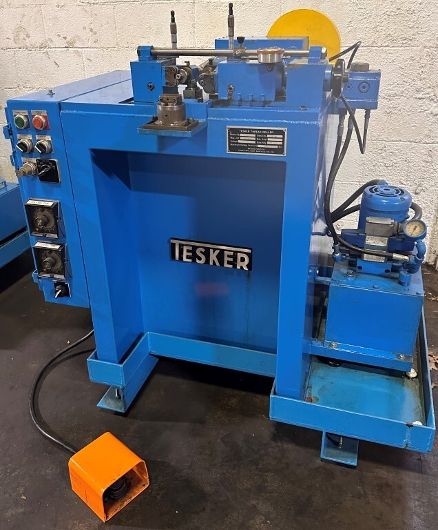 TESKER #25 THREAD ROLLER