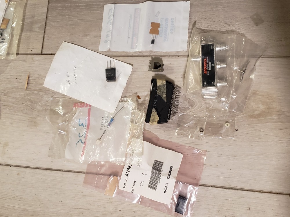 New Heathkit Electronic Parts Lot