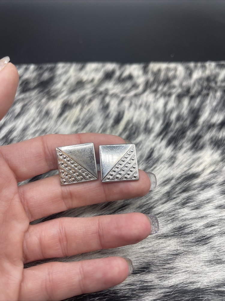 Stunning Silvertone Vintage Cuff Links #Q45