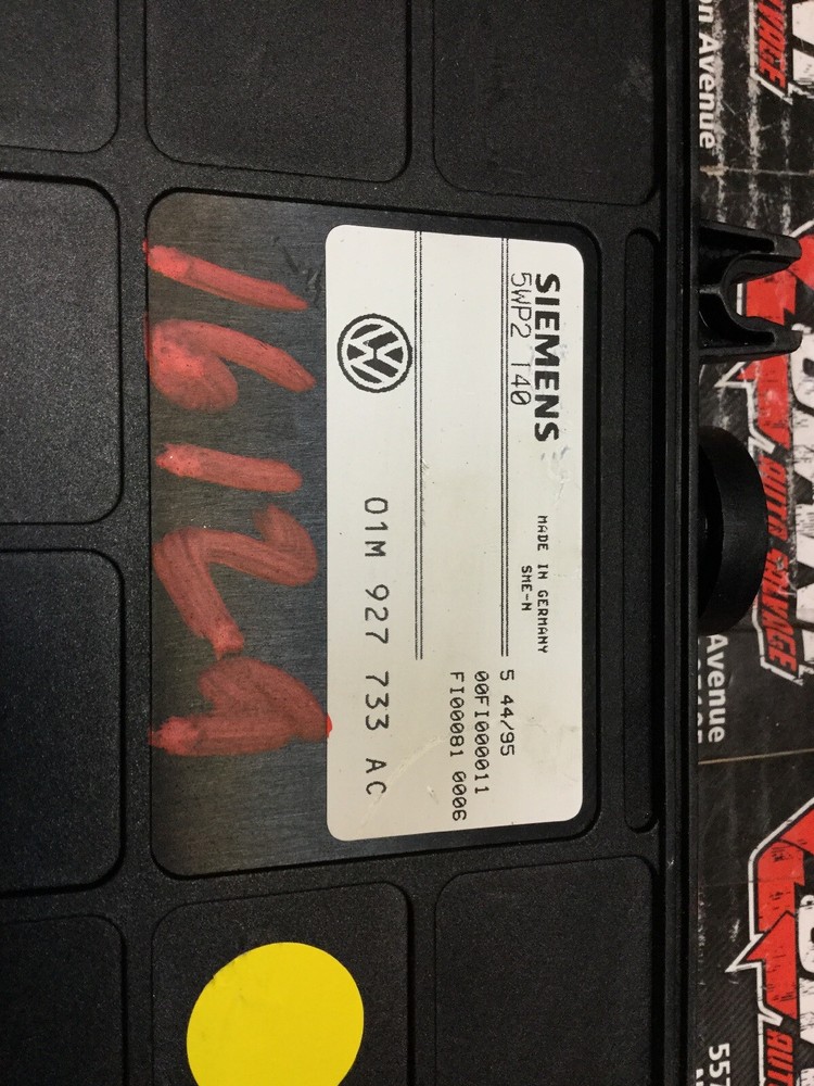 1996 96 VOLKSWAGEN VW JETTA MK3 TRANSMISSION COMPUTER CONTROL MODULE TCU