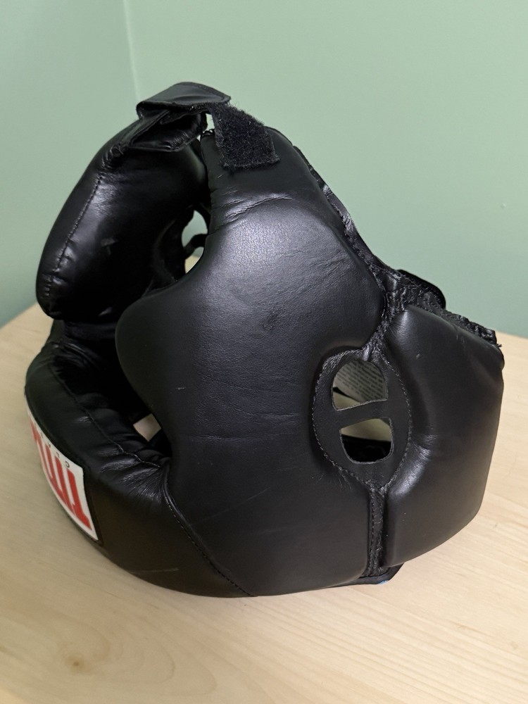 Title Classic Boxing Training Sparring Headgear Black Sz. Youth EUC