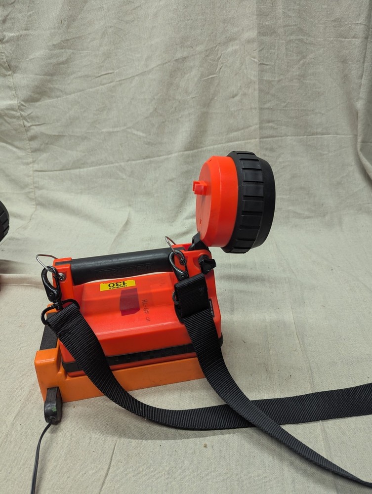 Streamlight LiteBox EMS Firefighter Flashlight With Charger