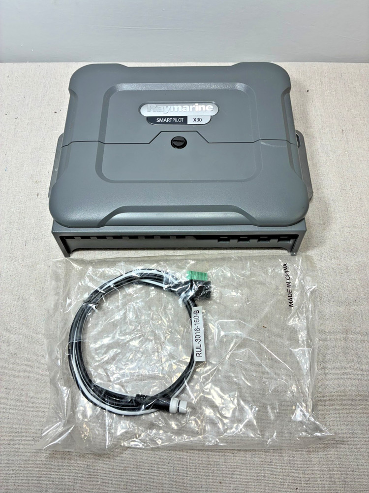 Raymarine X30 Smart Pilot Autopilot Course Computer E12199 Tested/Warranty!