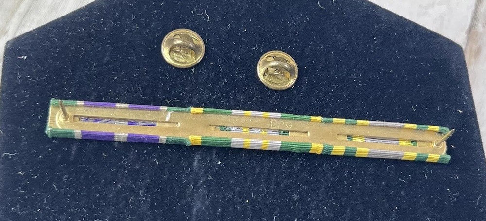 Air Force Ribbon Bar - Very Good Condition