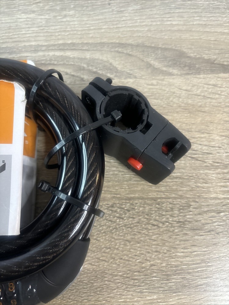 CL-15 Combo Coiled Lock w/ Bracket