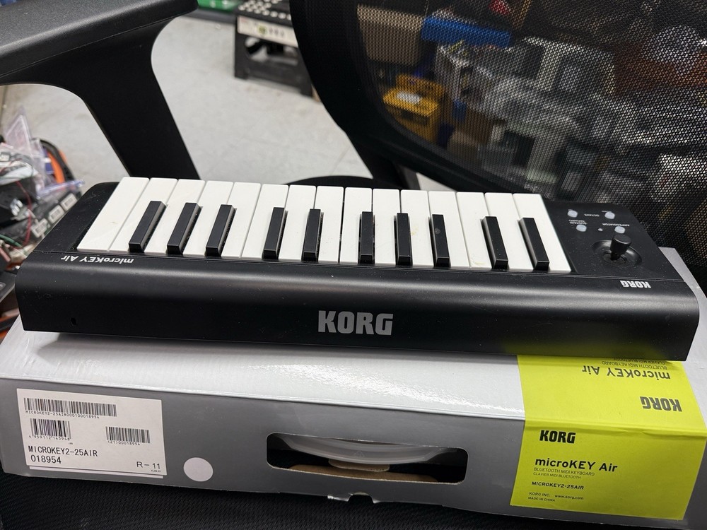 Korg MICROKEY2-25AIR MicroKEY Air 25 Key MIDI Controller